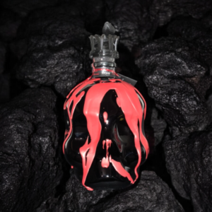BOTELLA NEGRA BRILLANTE CON LACRE ROJO